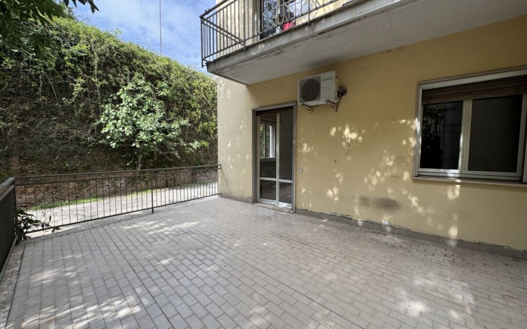 APPARTAMENTO QUADRILOCALE CON TERRAZZA