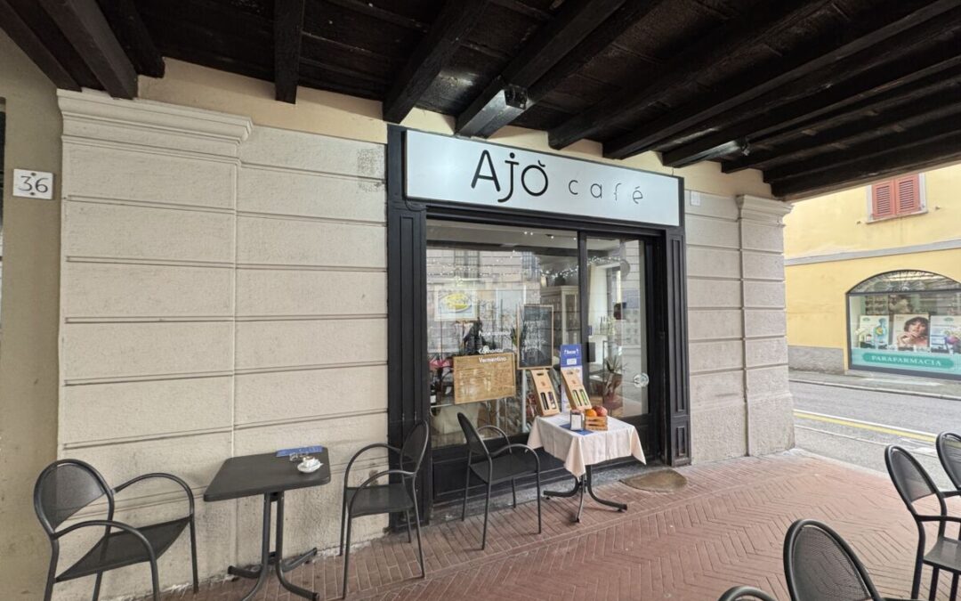 CAFFETTERIA CON CUCINA IN CENTRO STORICO