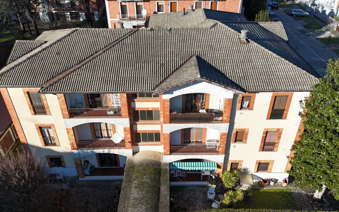 INTERA PALAZZINA A CRISTO RE