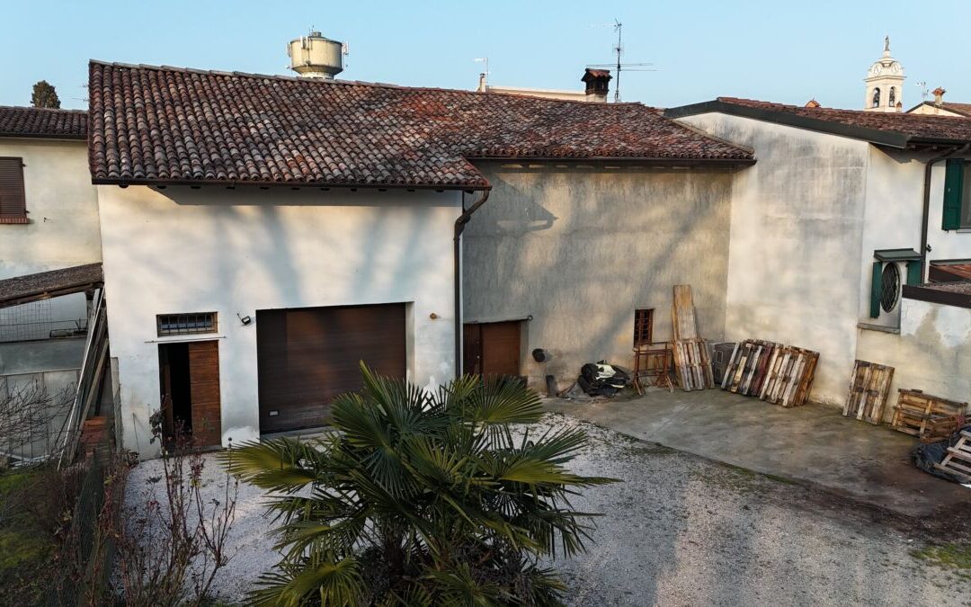 TERRATETTO UNIFAMILIARE DA RISTRUTTURARE