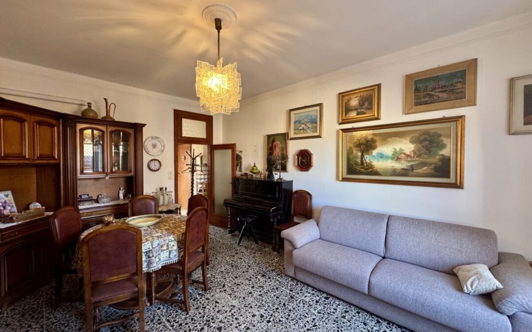 APPARTAMENTO QUADRILOCALE CON TERRAZZINO