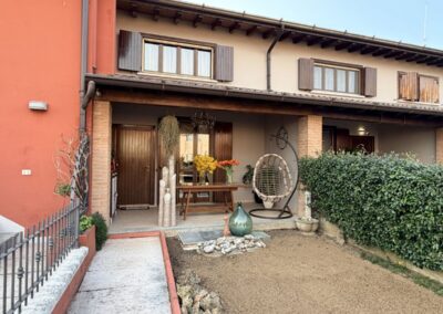 SAN GERVASIO BRESCIANO (BS)VILLA A SCHIERA CON GIARDINO E GARAGE€ 210.000