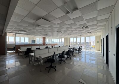 CREMONA (CR)AMPIO UFFICIO ALLE PORTE DI CREMONA€ 4.200/mese