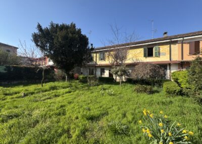 CASALBUTTANO (CR)TERRATETTO UNIFAMILIARE CON GIARDINO€ 110.000