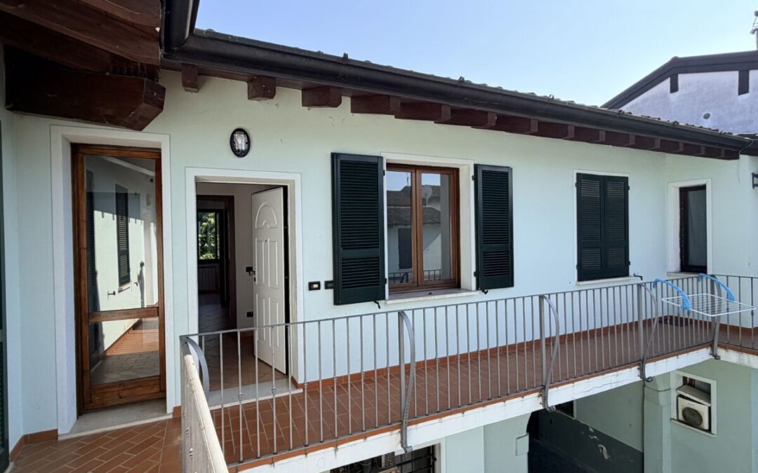 APPARTAMENTO TRILOCALE CON GARAGE