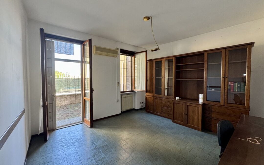 APPARTAMENTO BILOCALE CON GIARDINO E GARAGE